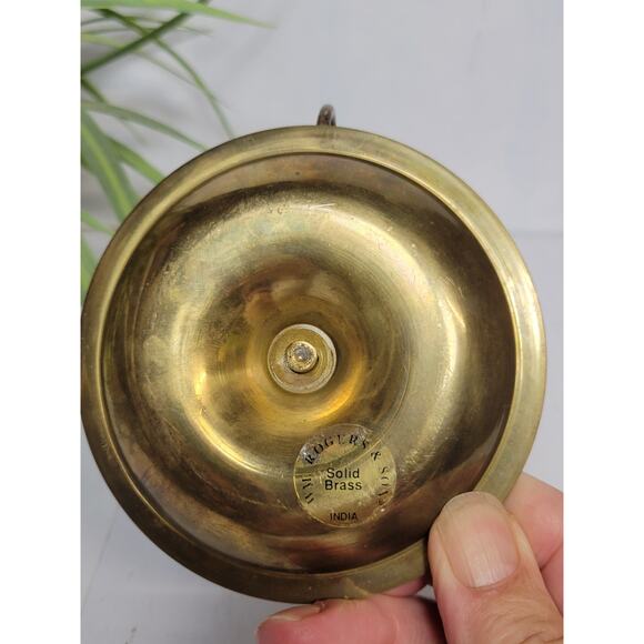 Vintage Brass Chamberstick Candle Holder, Finger Ring, Rogers & Son, India - Picture 3 of 4
